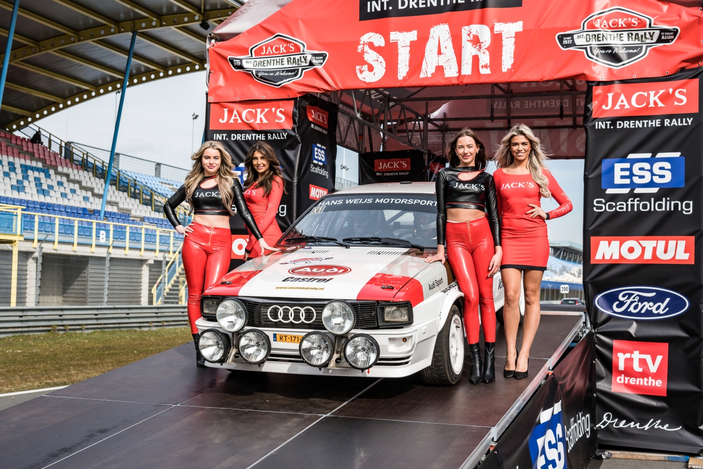 Nederlandse topteams in actie op TT-circuit tijdens JACK'S Int. Drenthe Rally
