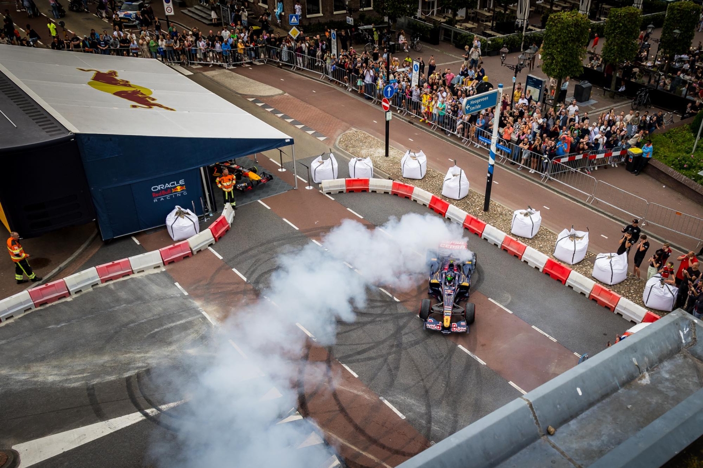 Successful Assen City Demo: Thousands of Race Fans Enjoy F1 Action